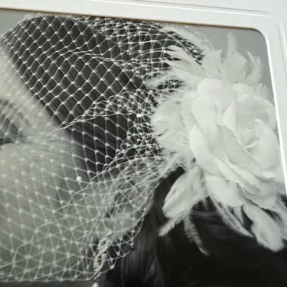 Gorgeous wedding dress with headpiece wore once/ open to offers!!! - Picture 12 of 16